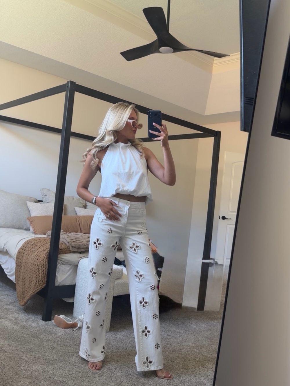 KAIA PEARL HIGH RISE JEAN - WHITE